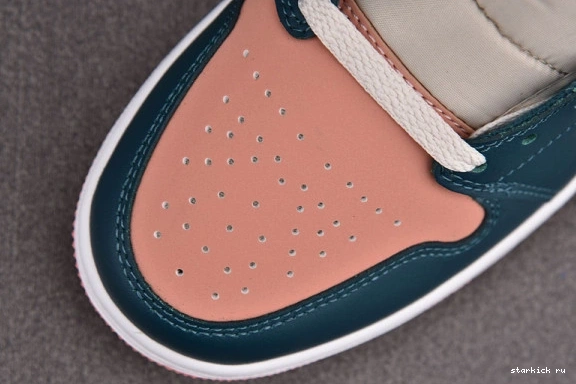 1 (W) Teal BQ6472-308 BQ6472-308 Mid Dark Green  Jordan 0423